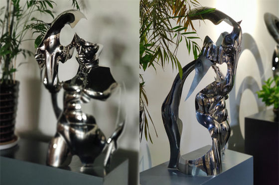 İyi bir fiyat. 100cm Yükseklik Ayna Cilalı SS316 İnsan Yüzü At Kafası Heykeli çevrimiçi