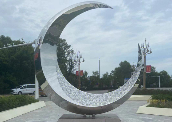 İyi bir fiyat. Özel Boyut Modern Bahçe Metal Sanatı Paslanmaz Çelik Ay Heykeli çevrimiçi