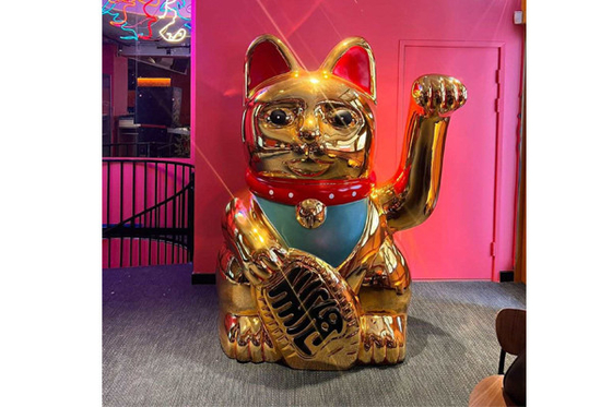 Açık Büyük Fiberglas Hayvan Heykeli Altın Şanslı Kedi Heykeli