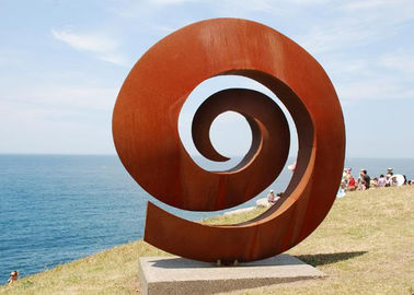 İyi bir fiyat. Hava koşullarına dayanıklı Facete Corten çelik heykel 2.5 mm kalınlık / 180 cm yükseklik çevrimiçi