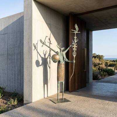 Modern Şamanik İbex Figürü - 180cm El Döküm Bronz Dış Mekan Heykeli