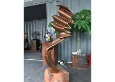İyi bir fiyat. Antik Batı Bronz Heykel Döküm Modern Metal Bahçe Heykelleri çevrimiçi