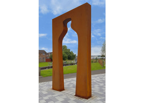 Büyük Peyzaj Tasarımı Corten Çelik Bahçe Şarap Şişesi Heykeli