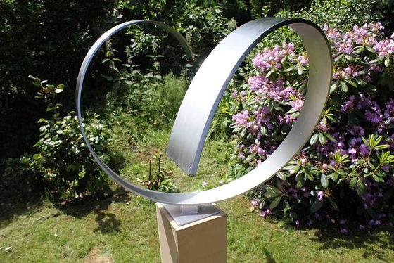 İyi bir fiyat. Özel Boyutlu Sanat Tasarımı Fırçalanmış Paslanmaz Çelik Bahçe Heykeli çevrimiçi
